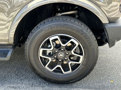 New 2026 Ford Bronco Outer Banks AWD/4WD image 15