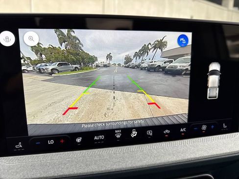 New 2025 Ford Maverick XLT w/ XLT Luxury Package image 7