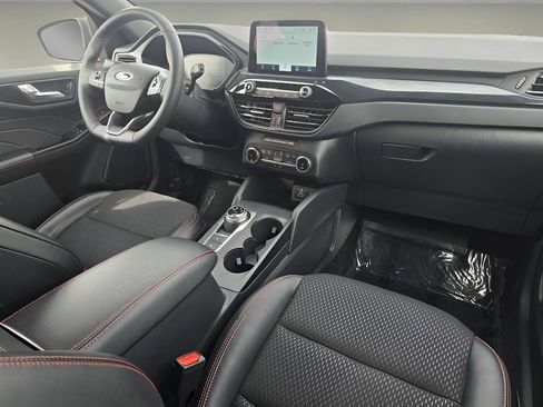 Used 2025 Ford Escape ST-Line image 26
