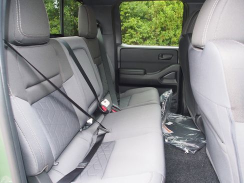 Used 2026 Nissan Frontier SV image 13