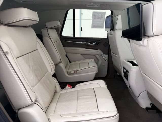 Used 2021 GMC Yukon Denali w/ Denali Ultimate Package AWD/4WD image 29