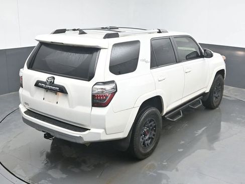 Used 2018 Toyota 4Runner TRD Off-Road AWD/4WD image 25