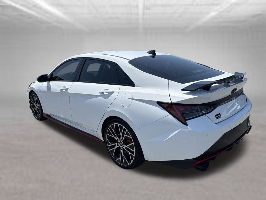 Used 2022 Hyundai Elantra N FWD image 3