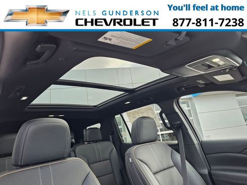 New 2026 Chevrolet Traverse High Country w/ LPO, Floor Liner Package AWD/4WD image 18