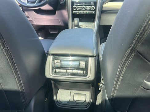 Used 2022 Subaru Ascent Limited w/ Technology Package AWD/4WD image 13