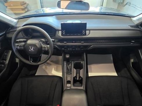 Used 2025 Honda Accord SE image 29