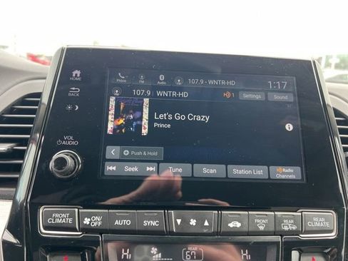 Used 2019 Honda Odyssey EX image 17