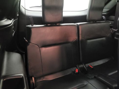 Used 2024 Mitsubishi Outlander FWD image 38