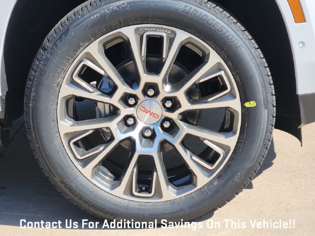 New 2027 GMC Yukon Denali w/ Sun & Power Step Package AWD/4WD image 7