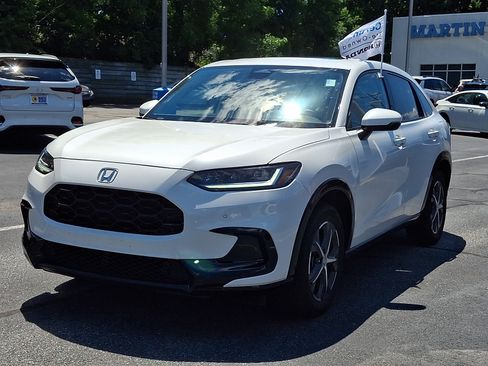 Used 2024 Honda HR-V EX-L image 2