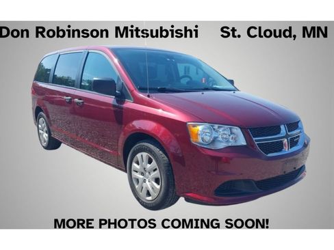 Used 2019 Dodge Grand Caravan SE w/ UConnect Hands-Free Group FWD image 1