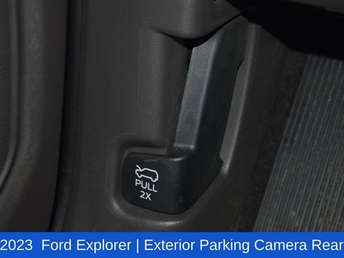 Used 2023 Ford Explorer Platinum w/ Premium Technology Package RWD image 23