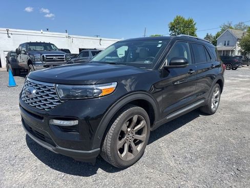 Used 2020 Ford Explorer Platinum AWD/4WD image 2