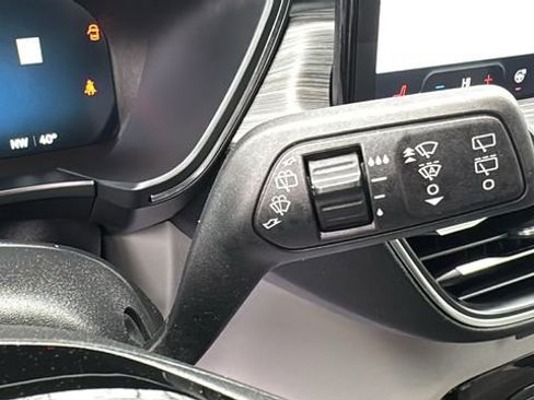 Certified 2023 Ford Escape Platinum image 20