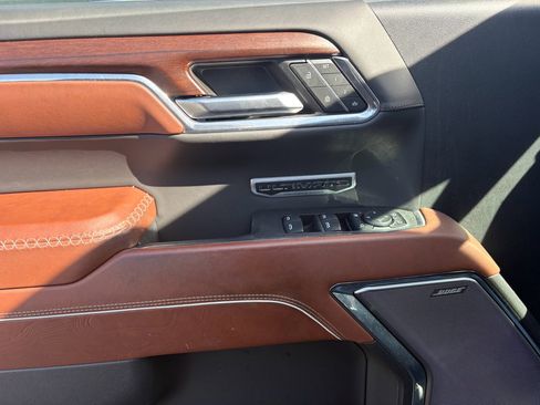 Used 2024 GMC Sierra 1500 Denali Ultimate image 11