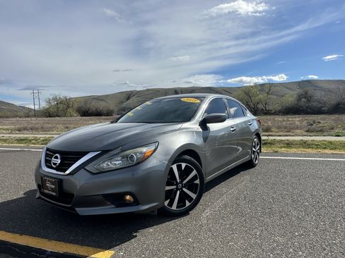 Used 2018 Nissan Altima 2.5 SR image 1