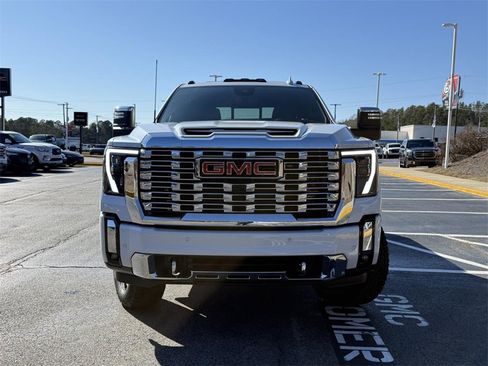 New 2026 GMC Sierra 2500 Denali w/ Denali Reserve Package image 4