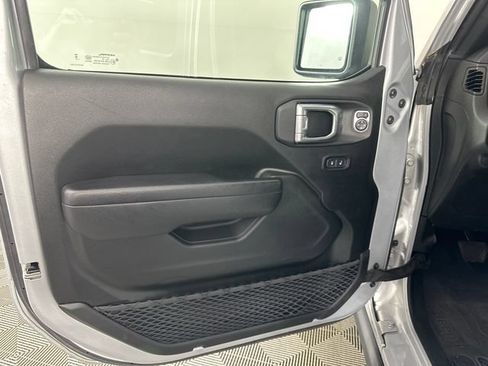 Used 2023 Jeep Wrangler Unlimited w/ Convenience Group AWD/4WD image 17