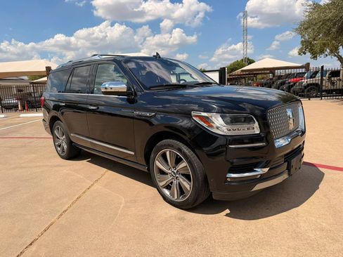Used 2019 Lincoln Navigator Black Label w/ Cargo Package AWD/4WD image 7