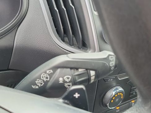 Used 2018 Ford Edge SE AWD/4WD image 11