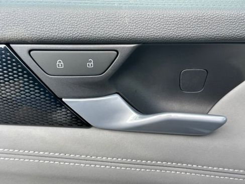 New 2026 Volkswagen Tiguan SE R-Line image 23