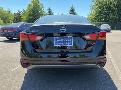 New 2026 Nissan Altima 2.5 SV FWD image 7
