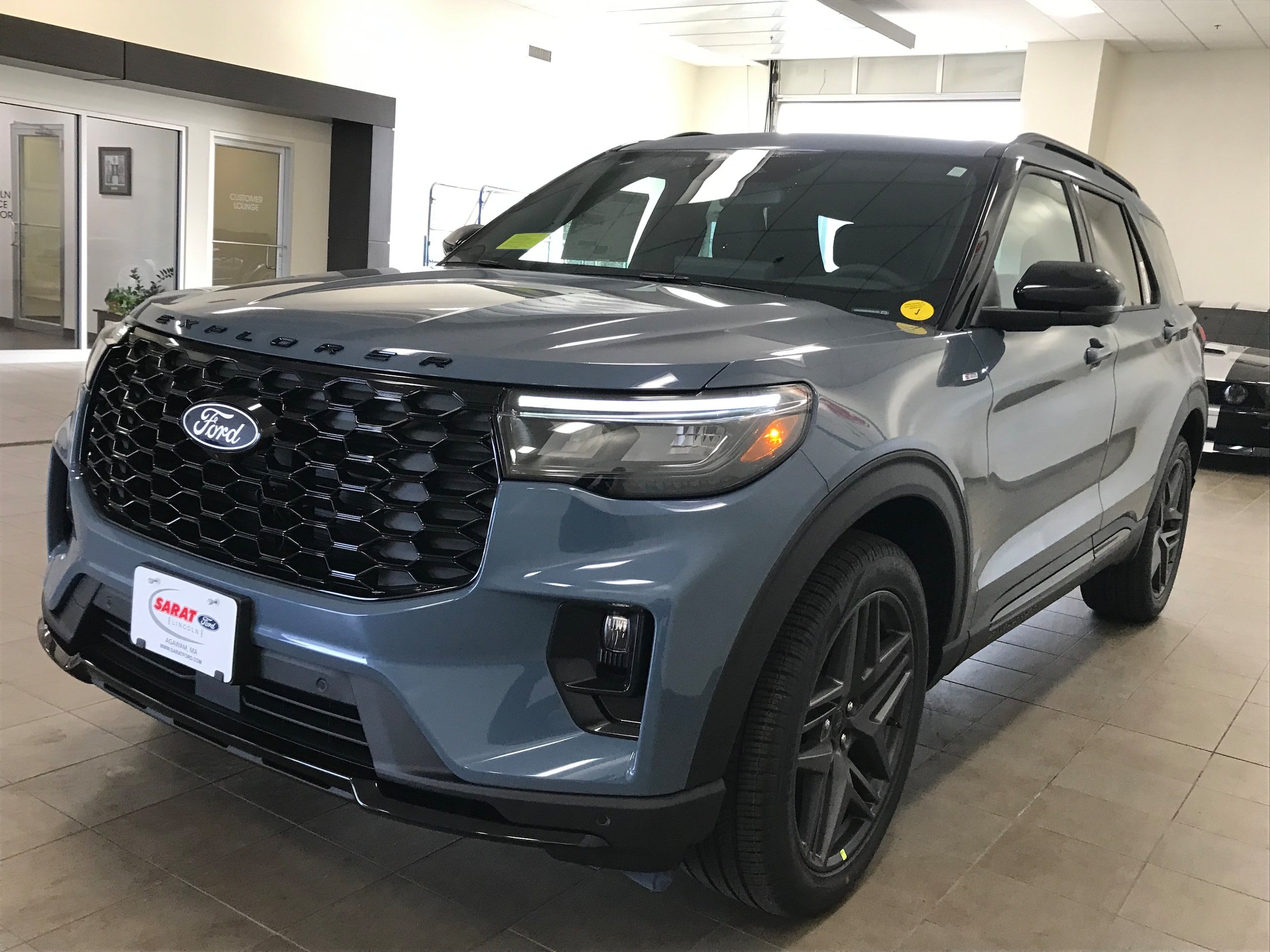 New 2027 Ford Explorer ST-Line w/ Premium Package AWD/4WD image 4