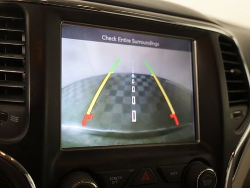 Used 2017 Jeep Grand Cherokee Summit image 5