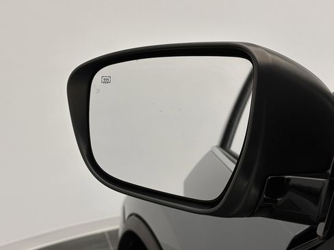 Used 2022 Nissan Murano SV FWD image 12