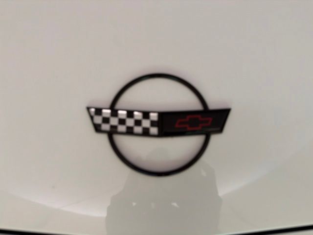 Used 1993 Chevrolet Corvette Coupe RWD image 44