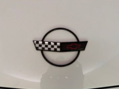 Used 1993 Chevrolet Corvette Coupe RWD image 44