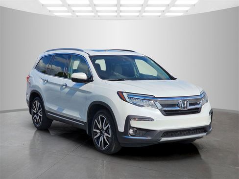 Used 2022 Honda Pilot Touring image 8