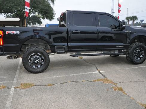 Used 2023 Ford F250 Lariat w/ Sport Appearance Package image 6