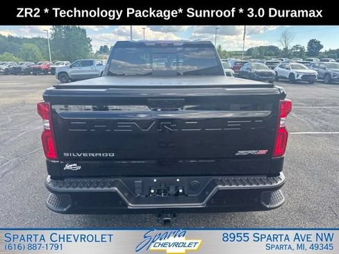 Used 2024 Chevrolet Silverado 1500 ZR2 w/ Technology Package AWD/4WD image 4
