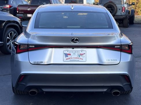 Used 2022 Lexus IS 300 image 16