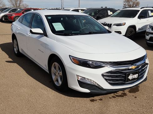 Used 2024 Chevrolet Malibu LT image 6