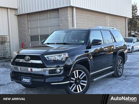 Used 2018 Toyota 4Runner Limited image 1