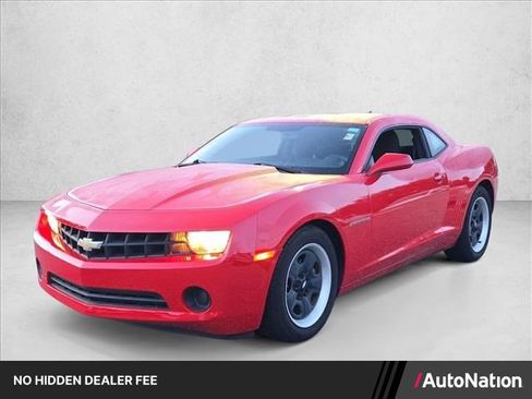 Used 2013 Chevrolet Camaro LS RWD image 1