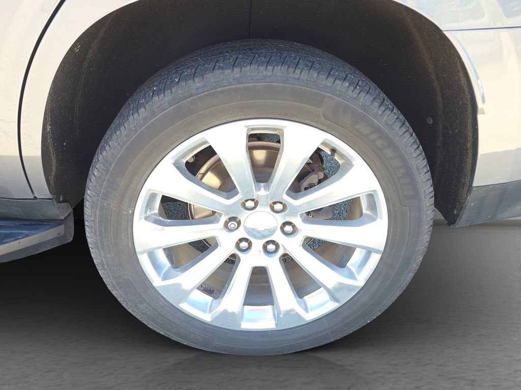 Used 2021 Chevrolet Tahoe Premier AWD/4WD image 5