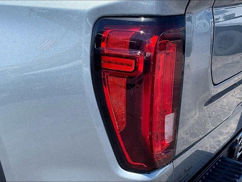 Used 2025 GMC Sierra 1500 Denali Ultimate AWD/4WD image 28