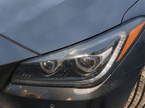 Used 2018 Genesis G80 3.8 w/ Option Group 03 image 28