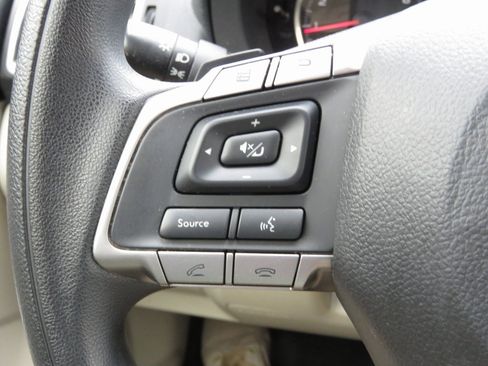 Used 2015 Subaru Crosstrek 2.0i Premium image 21