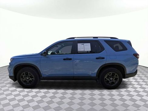 Used 2024 Honda Pilot TrailSport image 7