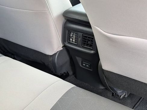 Used 2024 Toyota RAV4 XLE w/ Convenience Package FWD image 31
