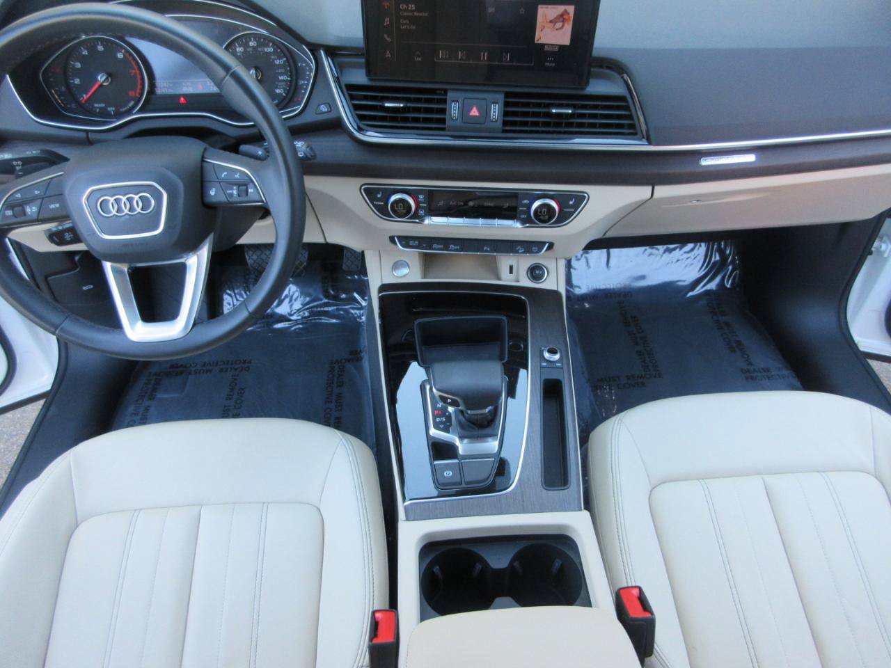 Used 2023 Audi Q5 2.0T Premium w/ Convenience Package AWD/4WD image 20