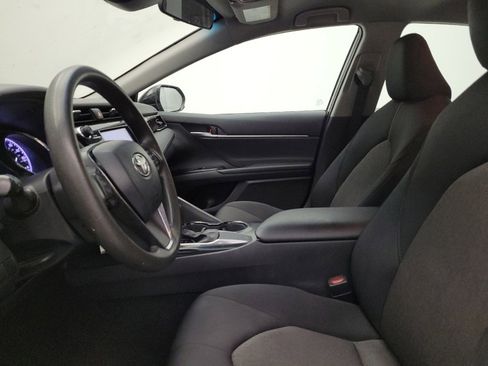 Used 2020 Toyota Camry LE image 17