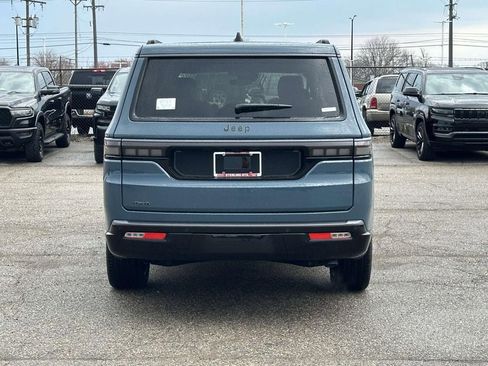New 2026 Jeep Grand Wagoneer L Limited AWD/4WD image 4
