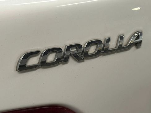 Used 2010 Toyota Corolla LE FWD image 13