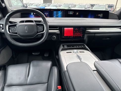 Used 2025 Lincoln Navigator Reserve w/ Jet Appearance Package AWD/4WD image 24