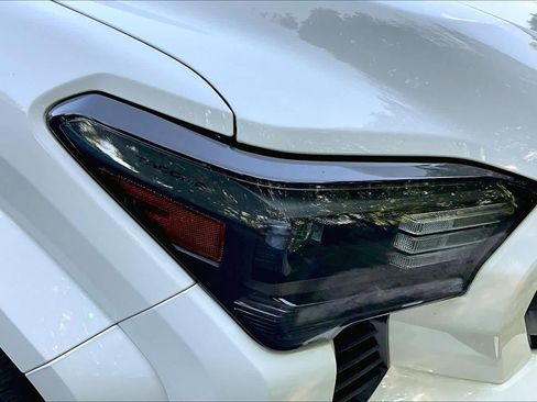 Certified 2025 Toyota Tacoma SR AWD/4WD image 25